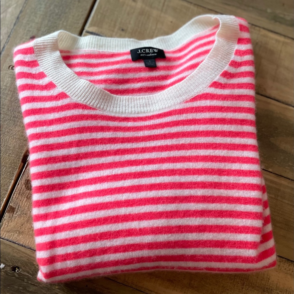 100 % Cashmere J Crew Sweater. Size small